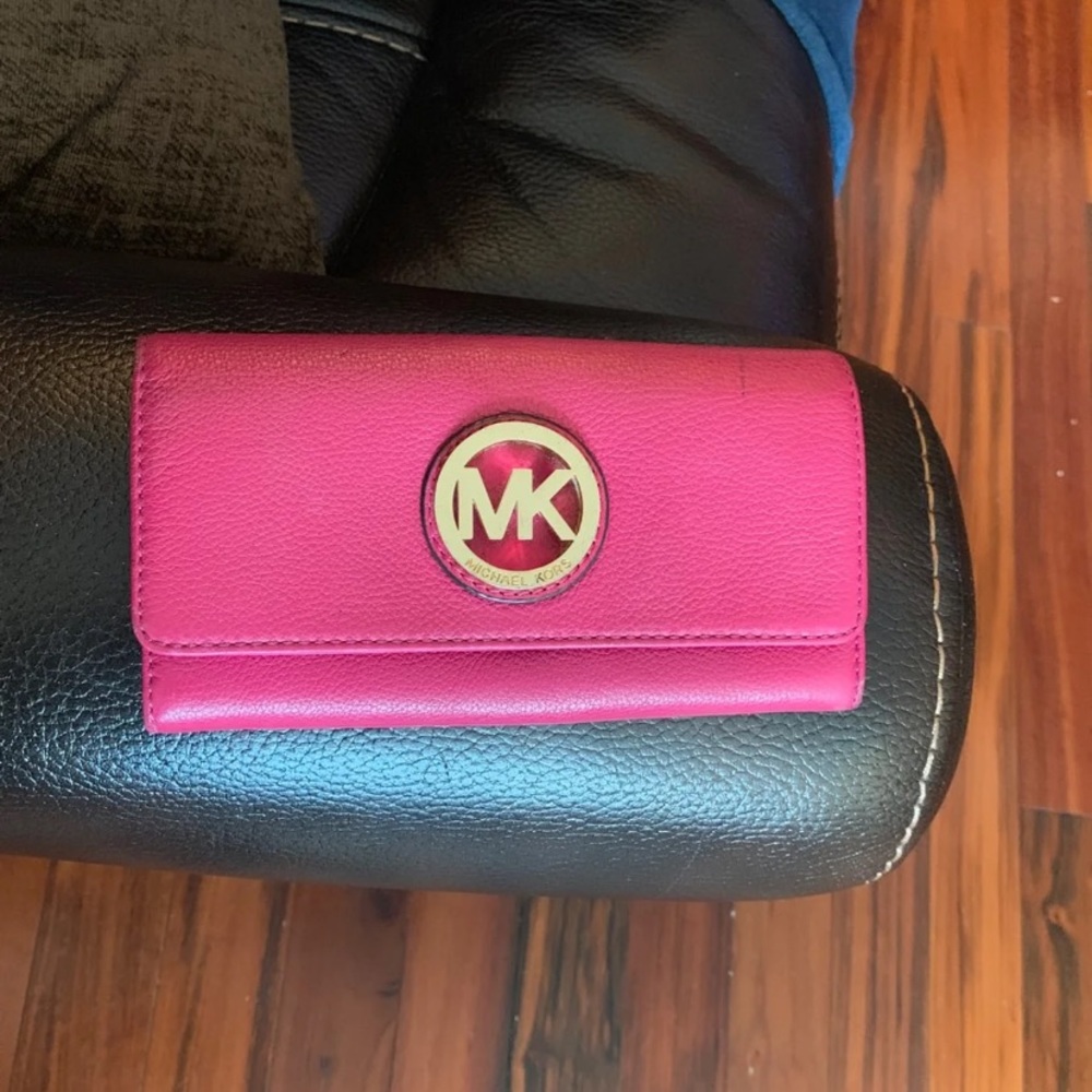 Pink MK Wallet SOLD